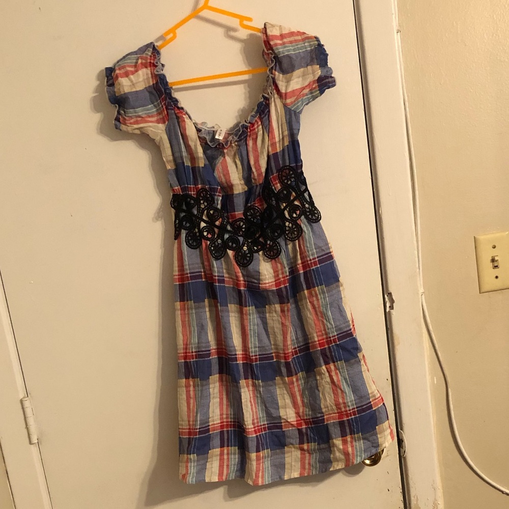Dressfo brand, size M, blue and red plaid dress with black lace at waist.